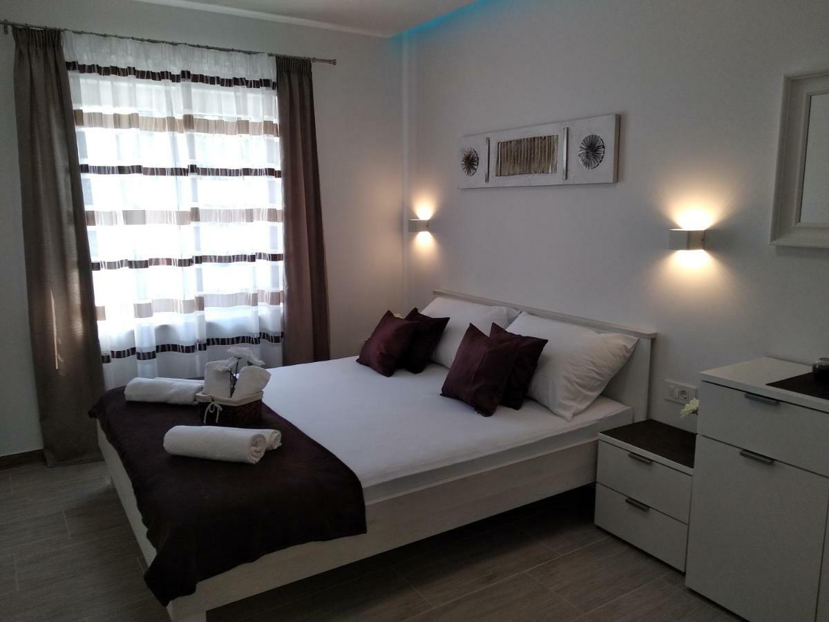 Apartment Nives In The City Center - Free Parking Split Exterior foto